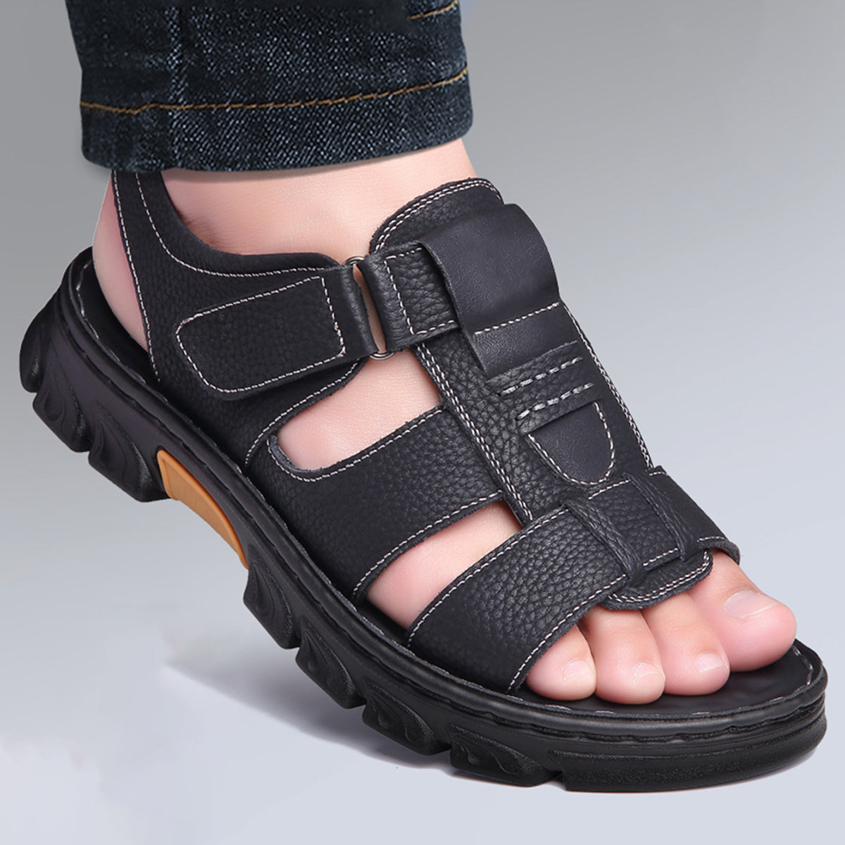 men's sandals with adjustable velcro closure